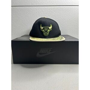 Chicago Bulls Snapback Hat Black Green‎ Embroidered Neon Adjustable #386